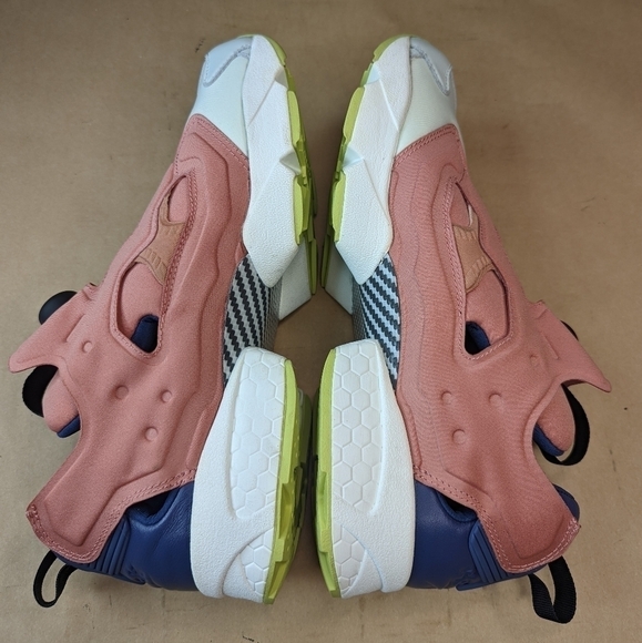 Reebok Insta Pump Fury Men's sz 10.5 Basketball Shoe Rare Salmon color Trainer S - Picture 5 of 12